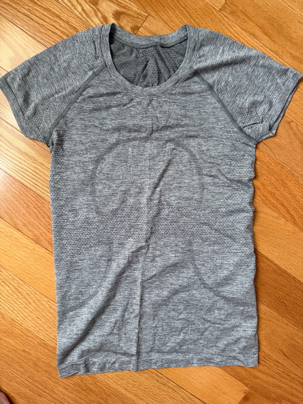LuluLemon Swiftly Tech Short Sleeve Shirt (Hip Length)